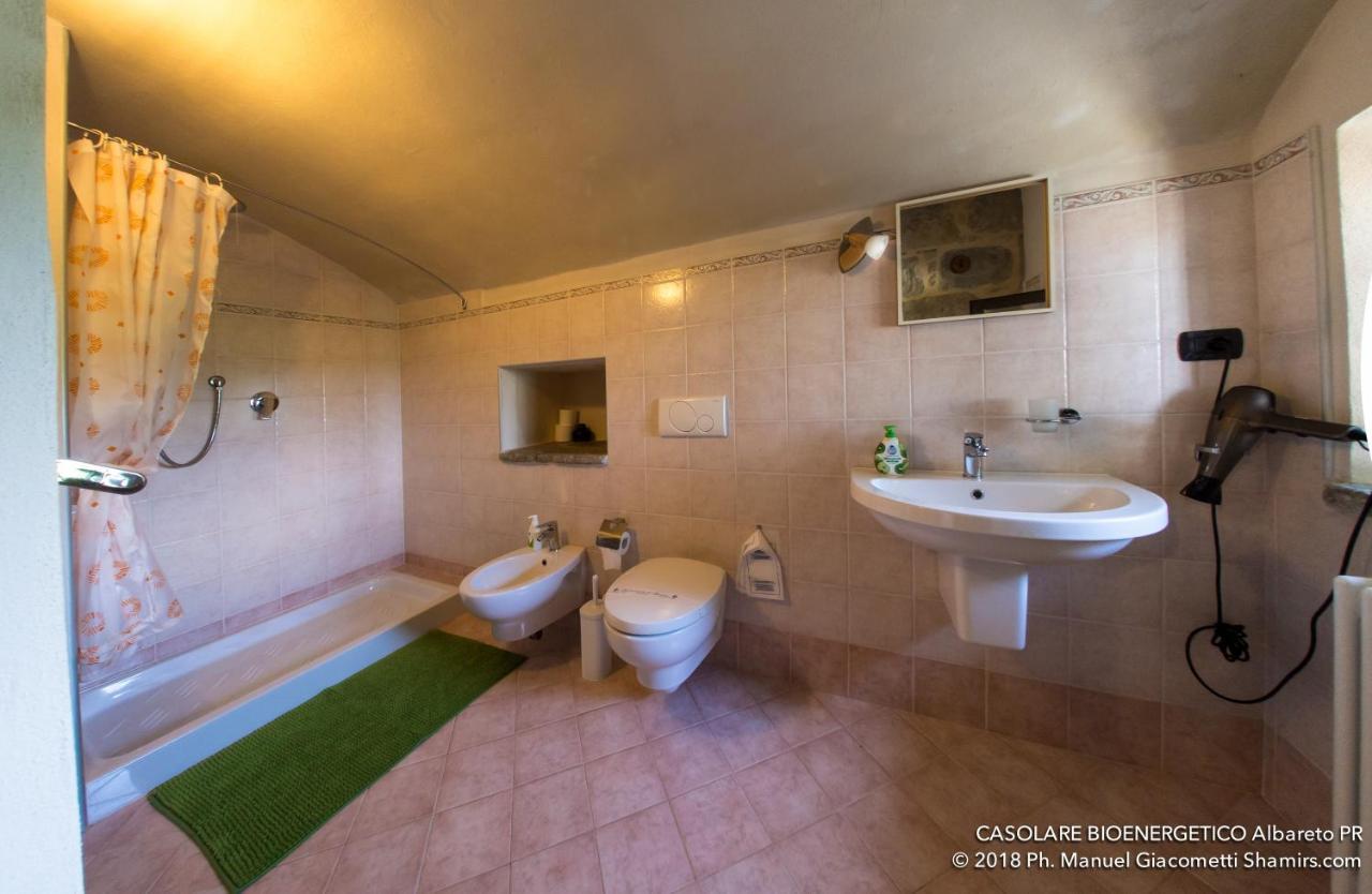 Il Casolare Bioenergetico Bed & Breakfast Albareto  Exterior foto