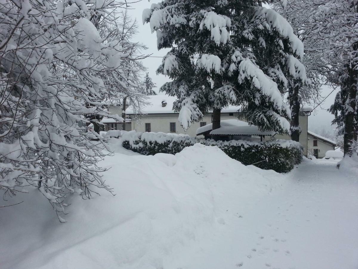 Il Casolare Bioenergetico Bed & Breakfast Albareto  Exterior foto
