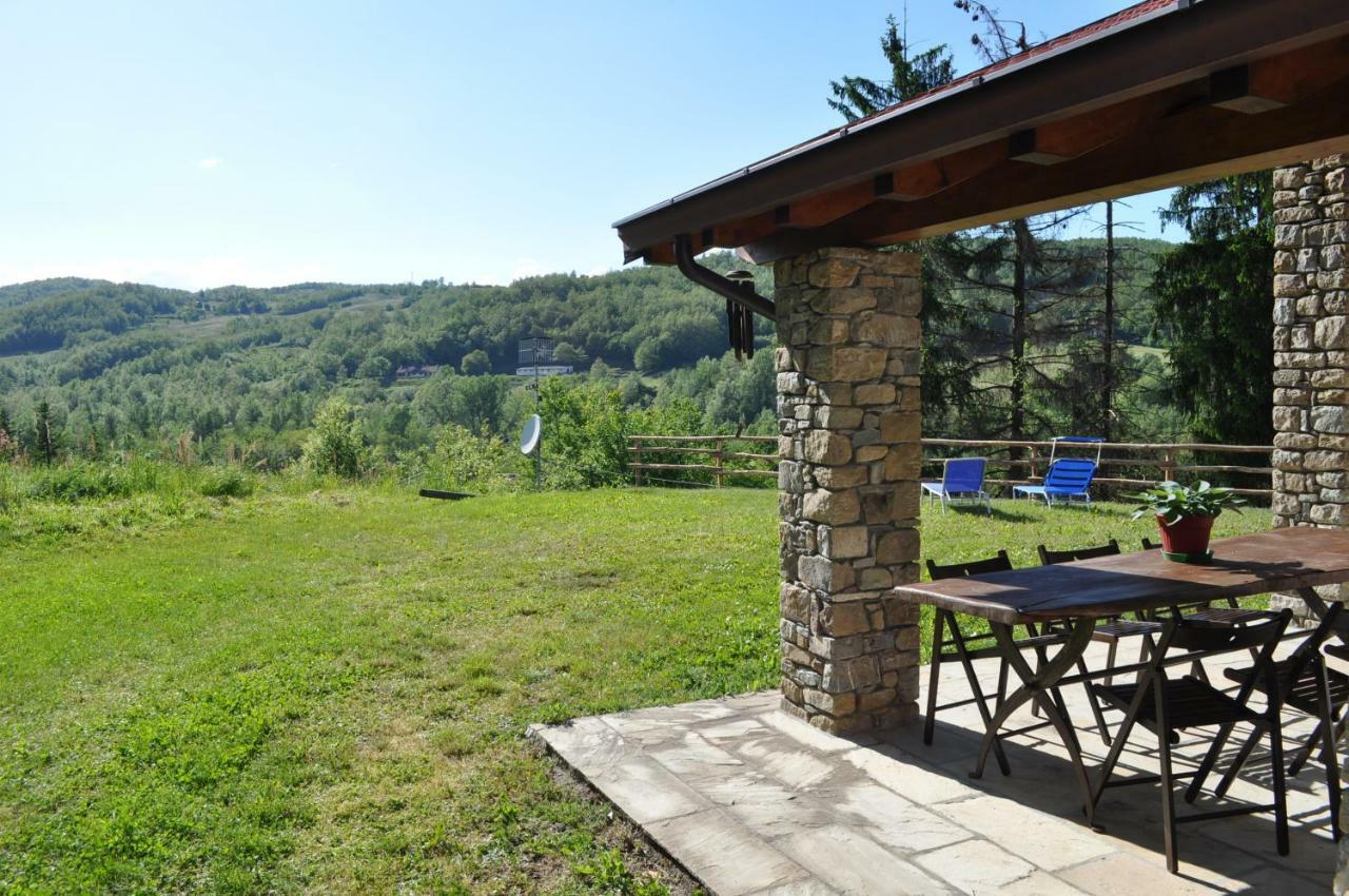 Il Casolare Bioenergetico Bed & Breakfast Albareto  Exterior foto